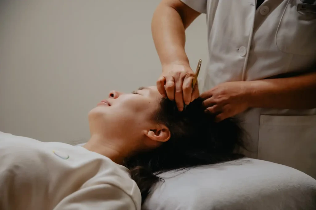 Meridian Massage Singapore: The Needleless Way to Get Acupuncture Benefits